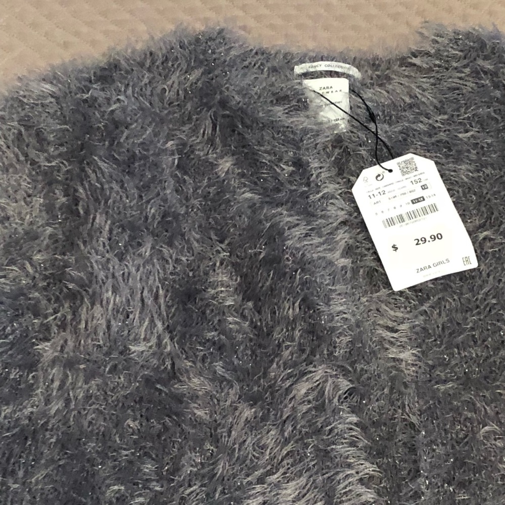 Fluffy sweater - Picture 2 of 5